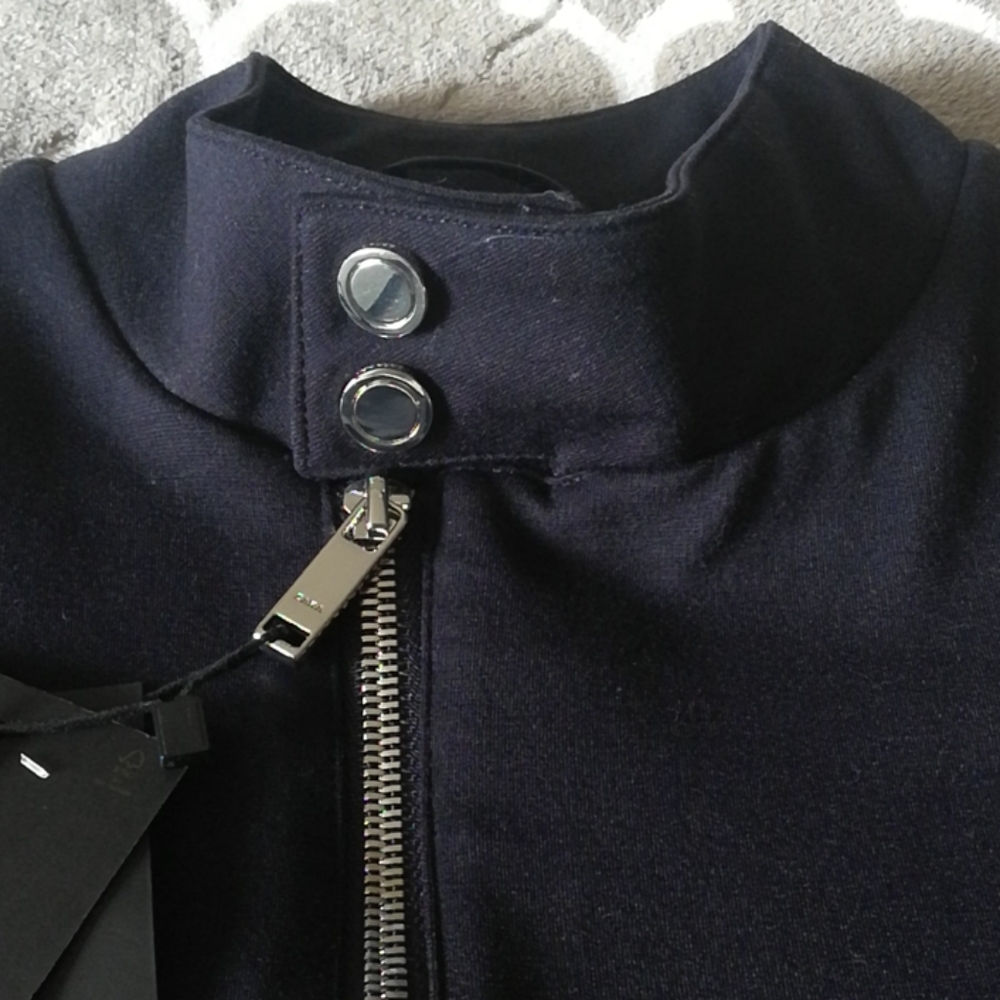 Jacket - Picture 2 of 8